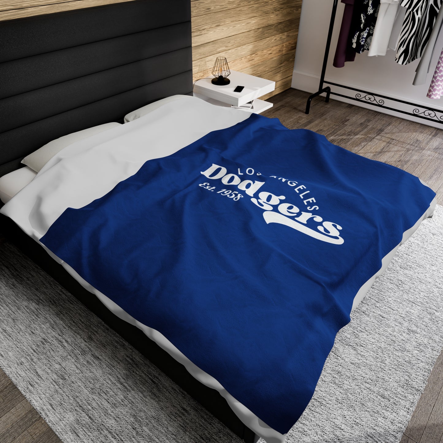 Los Angeles Dodgers Velveteen Plush Blanket - Cozy MLB Fan Throw